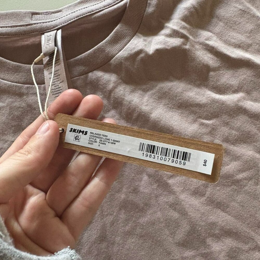 NWT Skims Relaxed Oversized Short Sleeve - Picture 4 of 4